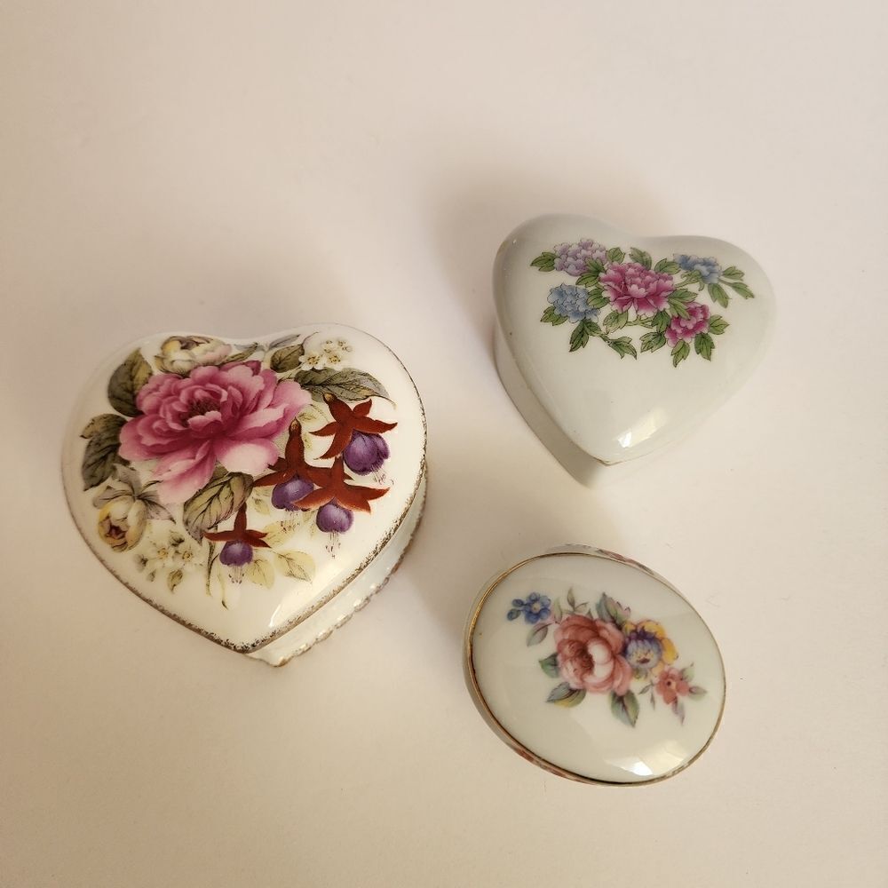 Set of 3 Fine Porcelain/China Trinket Boxes